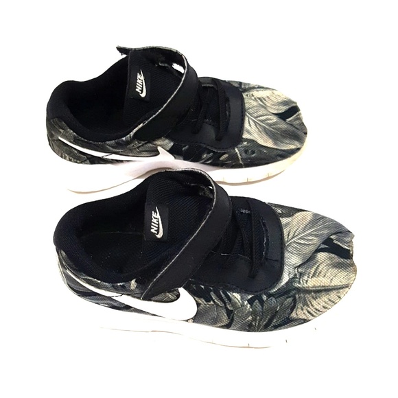 Nike Other - Nike toddler boy shoes size 9
